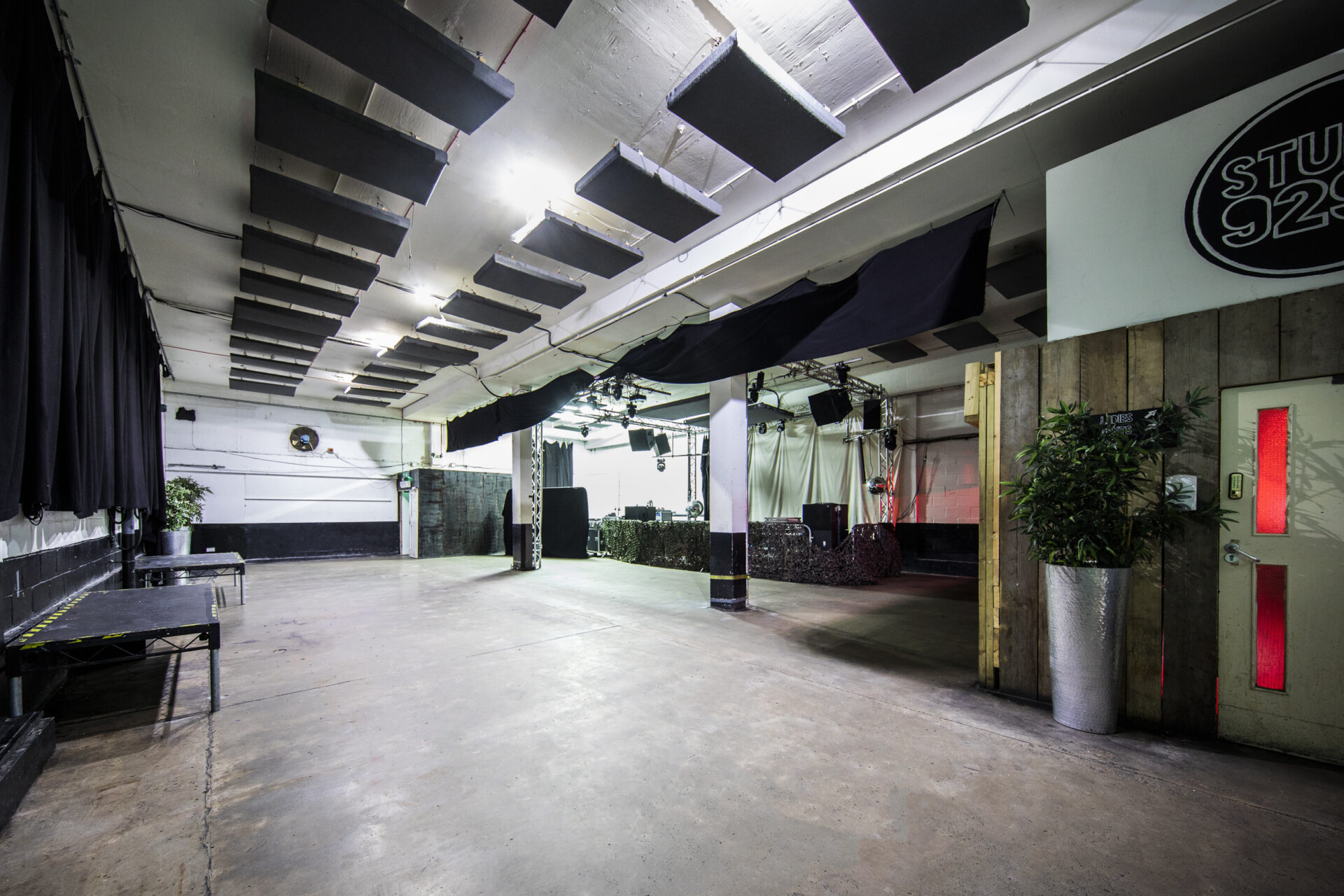 Hire Studio 9294 Blank Canvas venue to hire in London